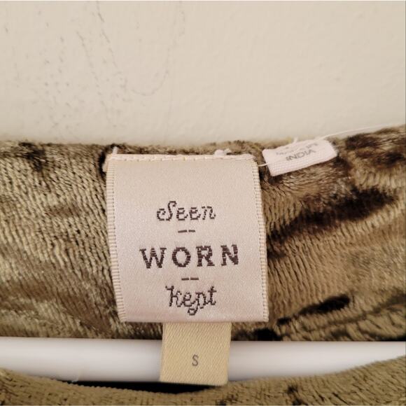 Anthropologie Tori Embroidered Velvet Blouse by Seen Worn Kept in Green - Picture 5 of 8